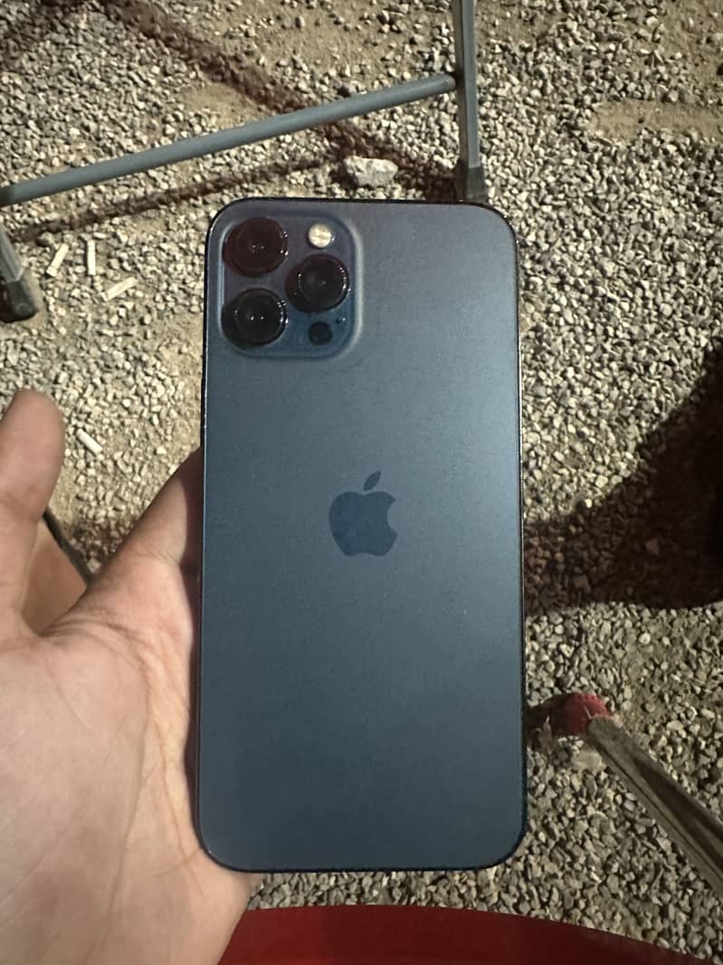 iPhone 12 Pro Max 1