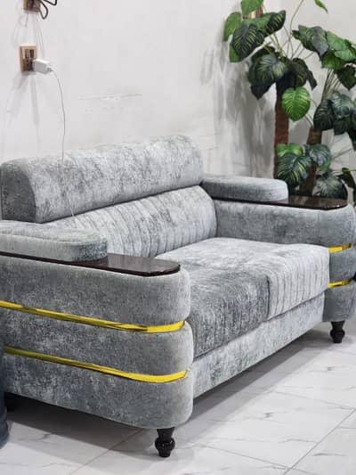 6 seater luxury brand new sofa
