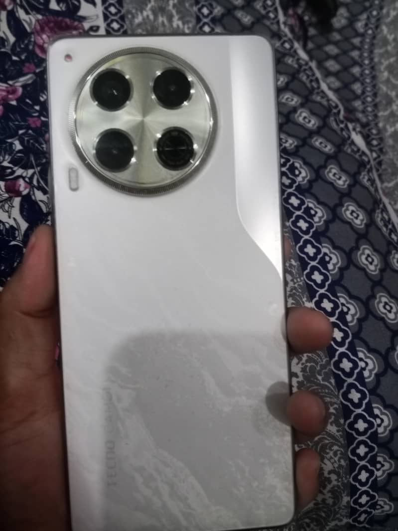 Tecno CAMON 30S 2