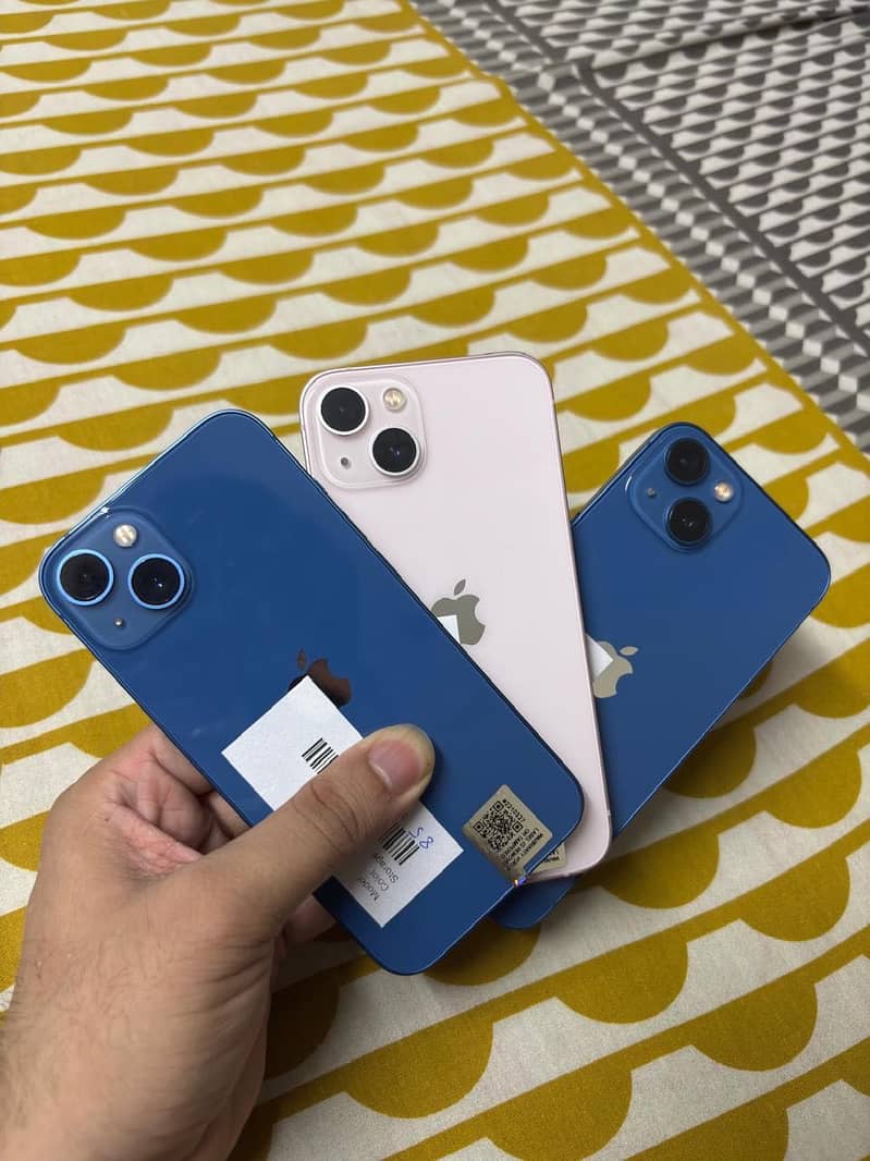 Apple iPhone 13 4