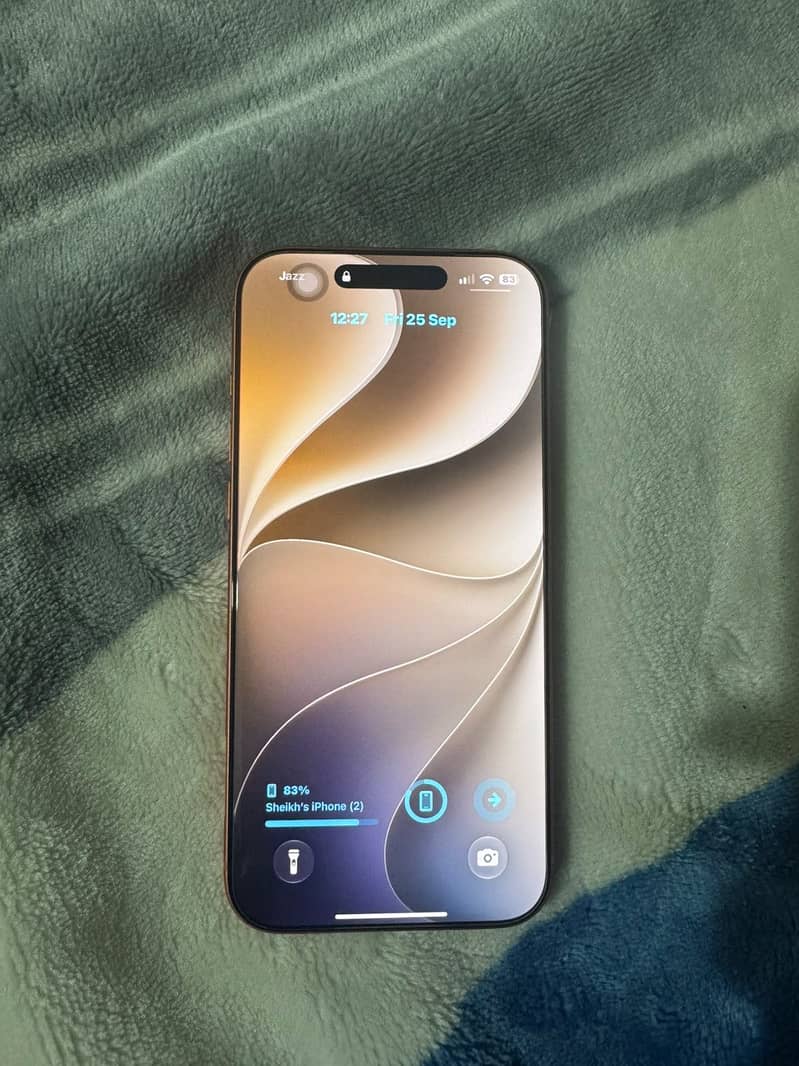 Apple iPhone 17 Pro Max 1