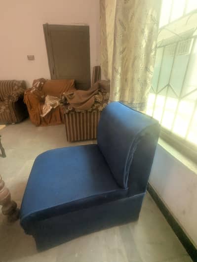 1 seater 6 office sofas for sale