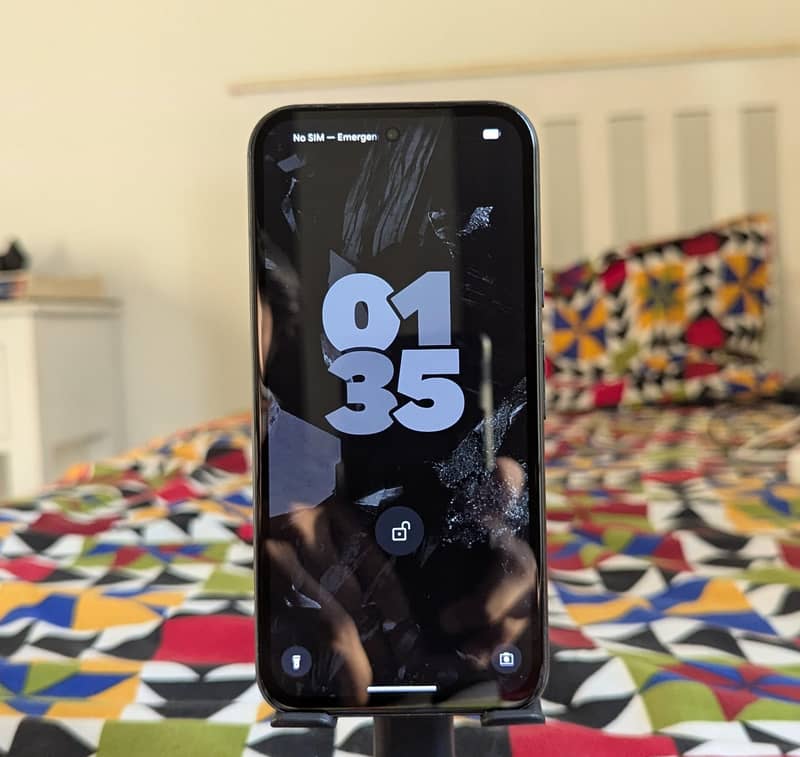 Google Pixel 8a 2