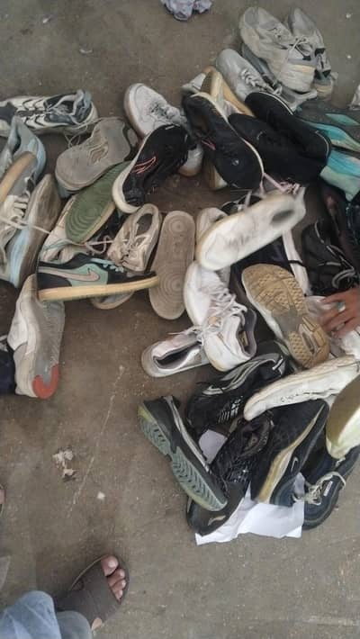 Used China Shoes A & B Grade Mix