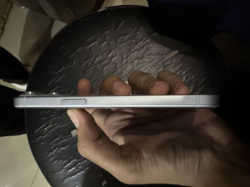 IPHONE 15 1