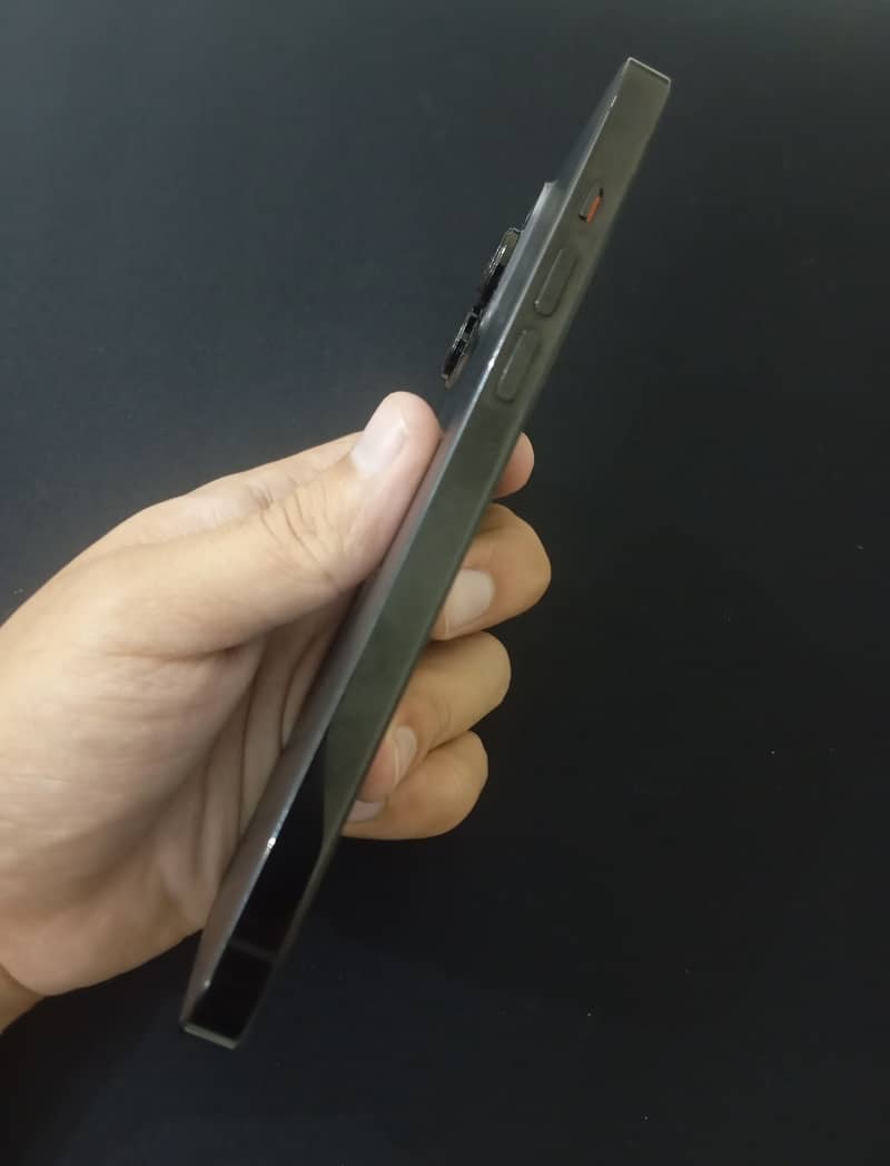 Apple iPhone 14 Pro Max 3