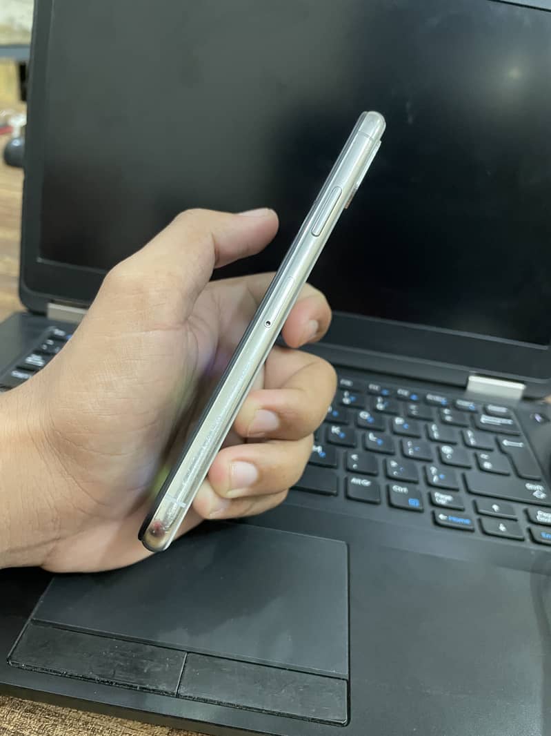 Apple iPhone X 2