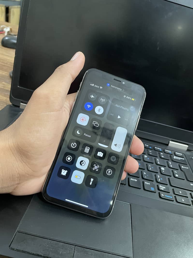 Apple iPhone X 6