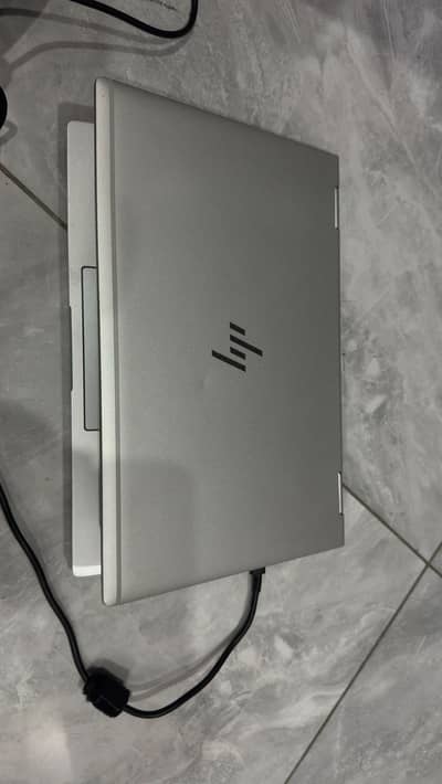 hp 360 touch n type core. i5 gen8