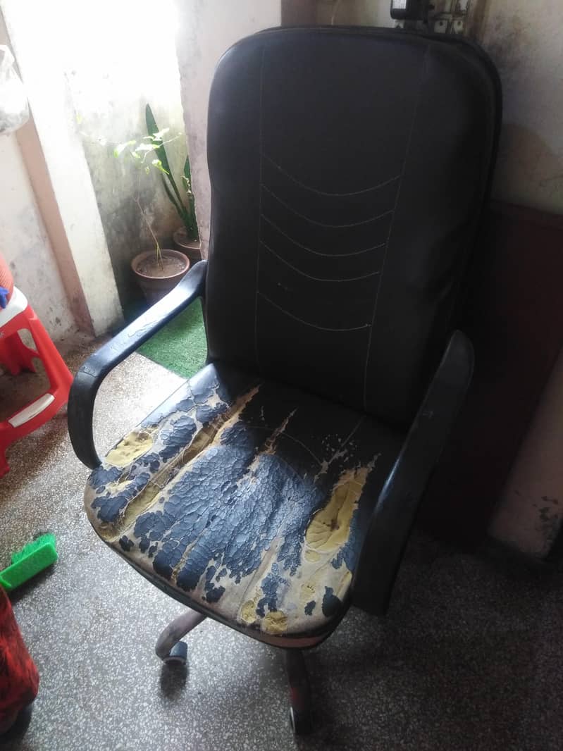 computer chair 1