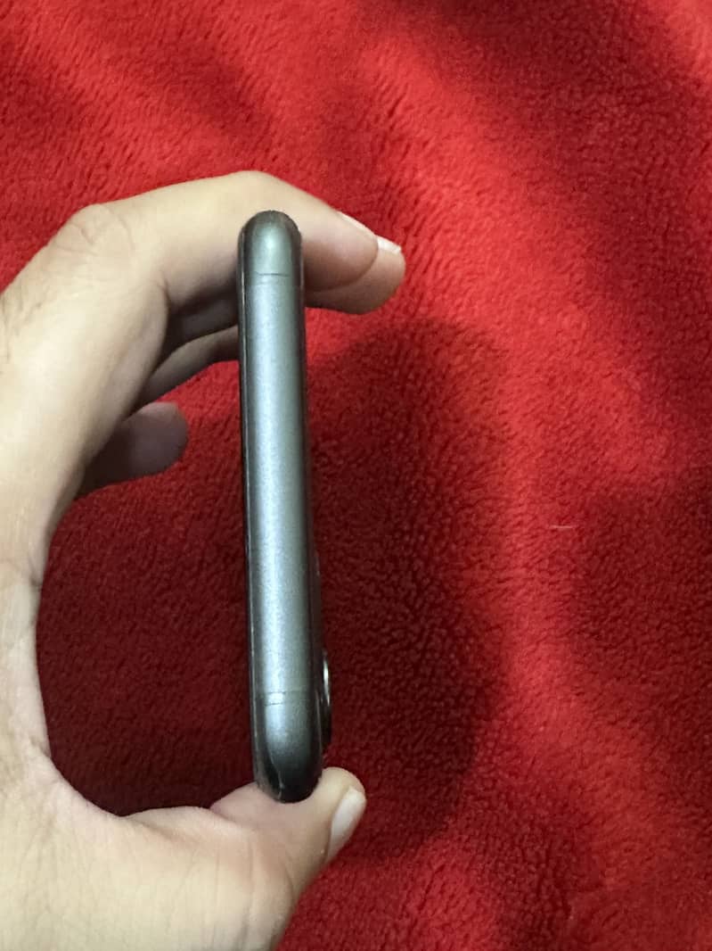 Apple iPhone 11 1