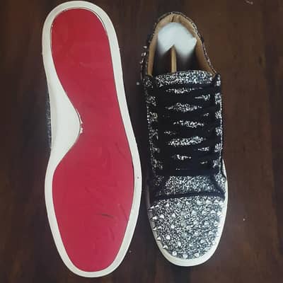 Christian louboutin louis junior spikes