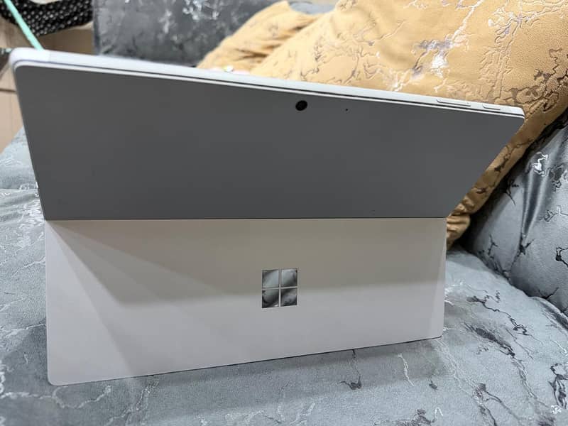 Microsoft surface pro 7 3