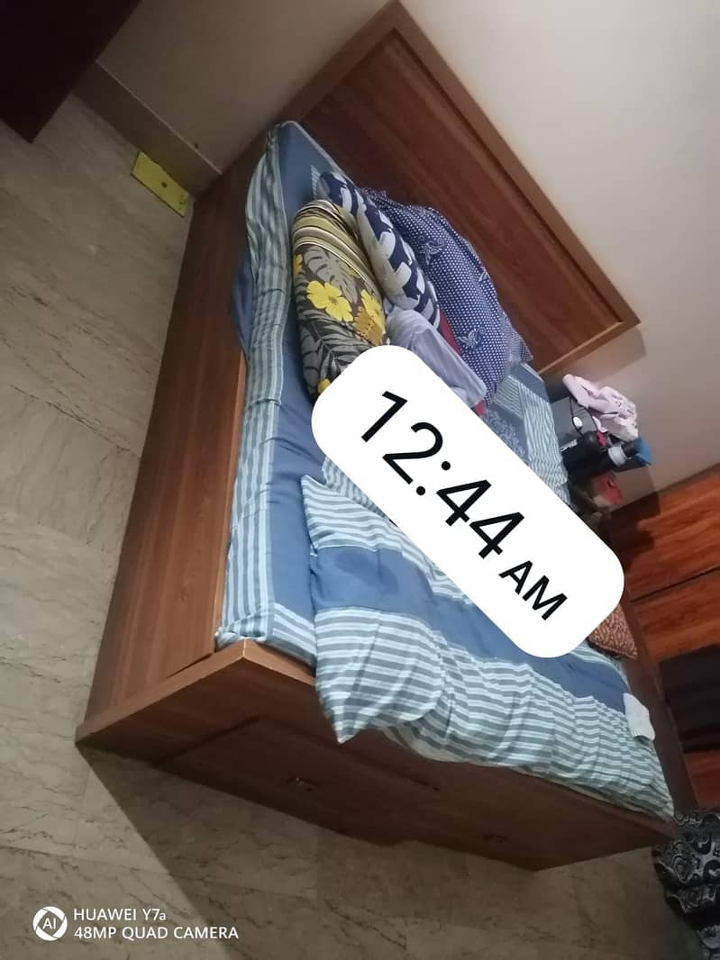 medium size bed 1