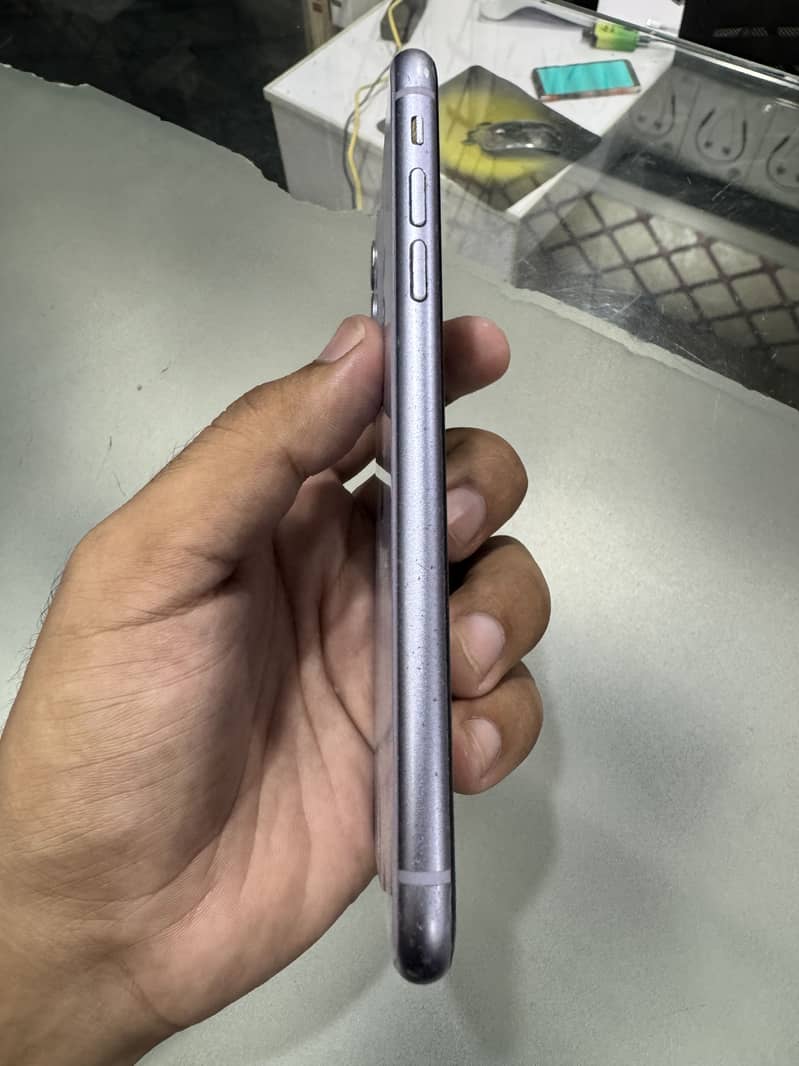 Apple iPhone 11 2
