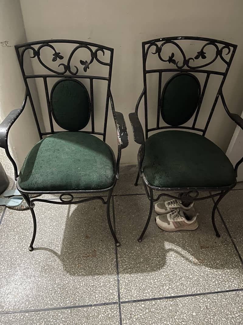 Table chair 0
