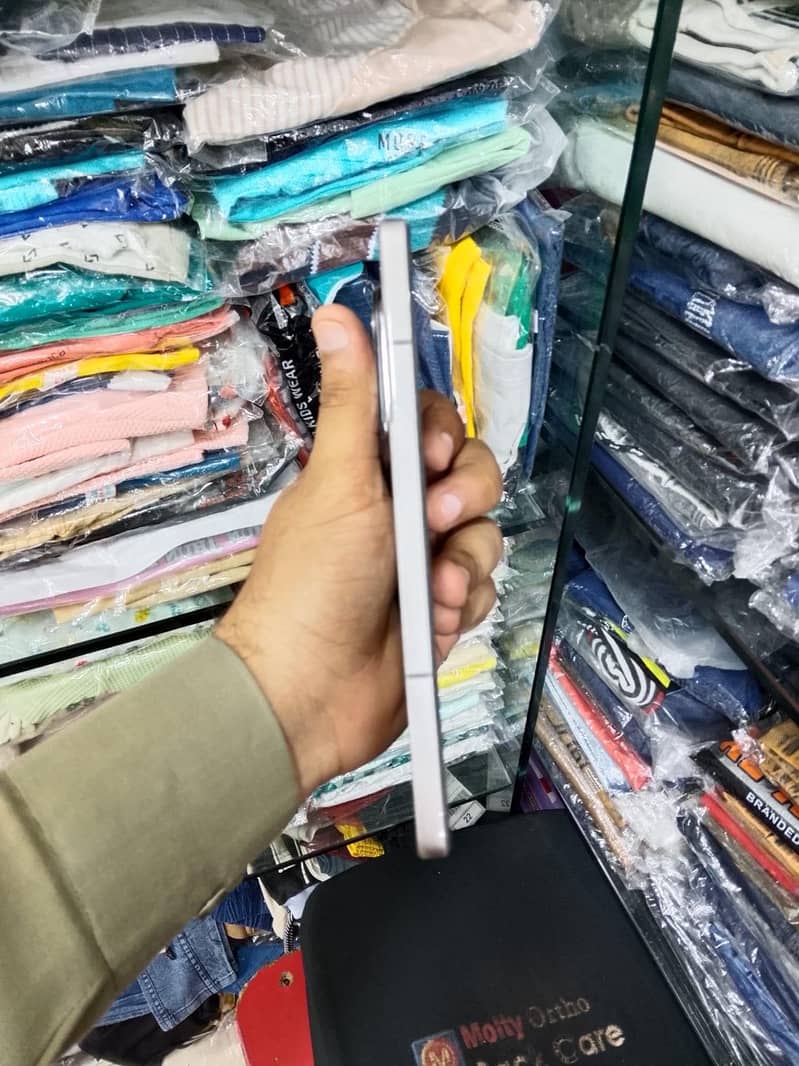Infinix note 50* 4