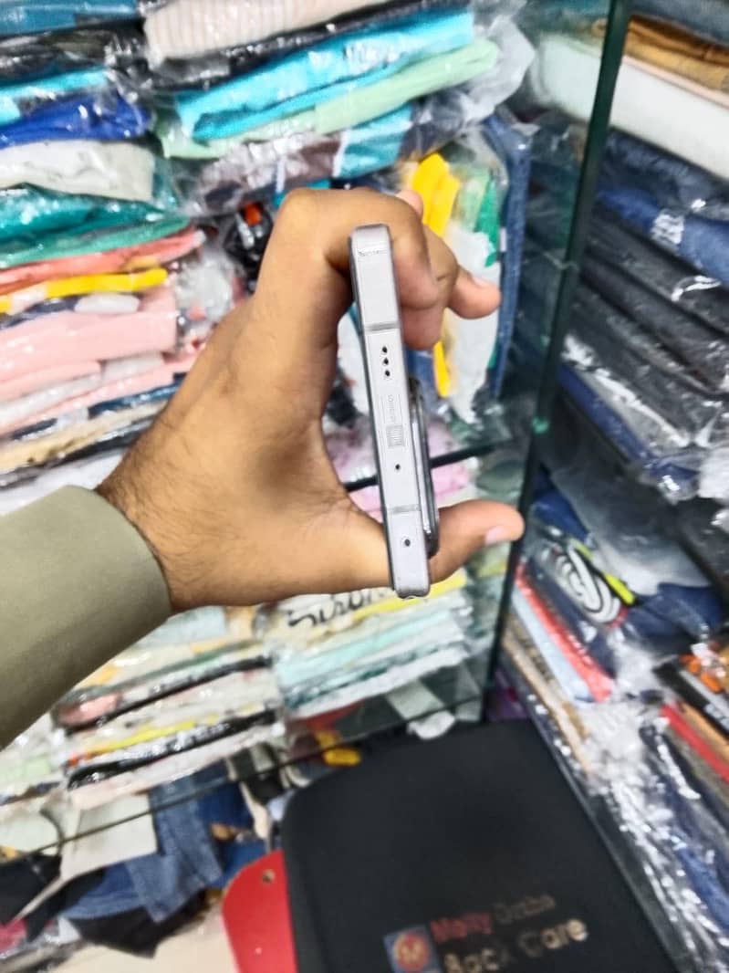 Infinix note 50* 5