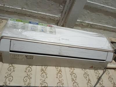 EcoStar 1.5 Ton Inverter AC ES-18DU02WG – 5 Months Used