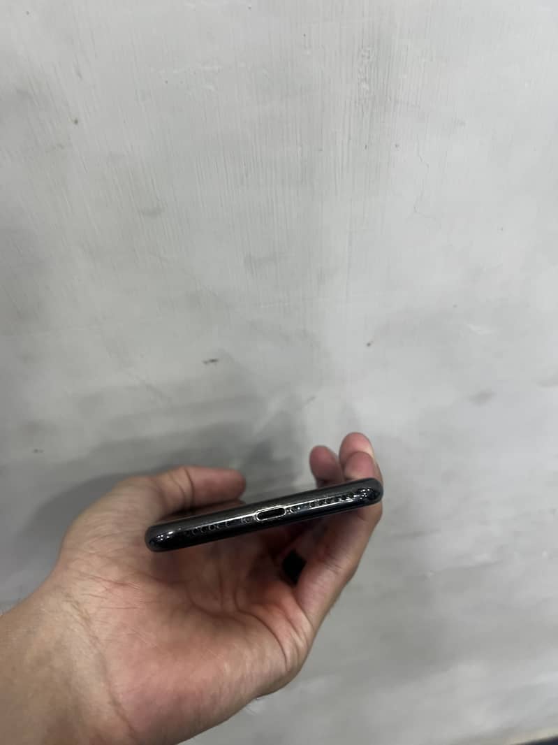Apple iPhone X 1