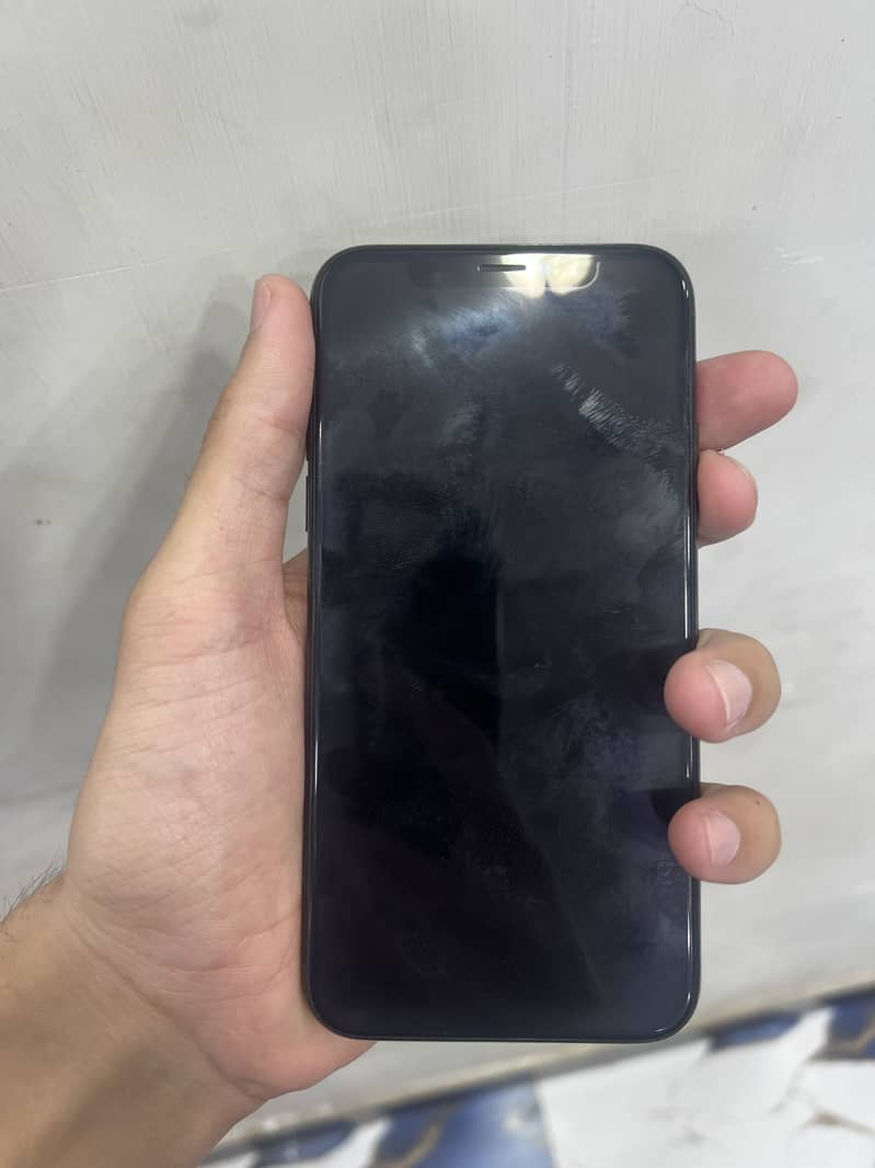 Apple iPhone X 4