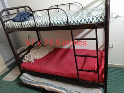 Bunk bed triple like new