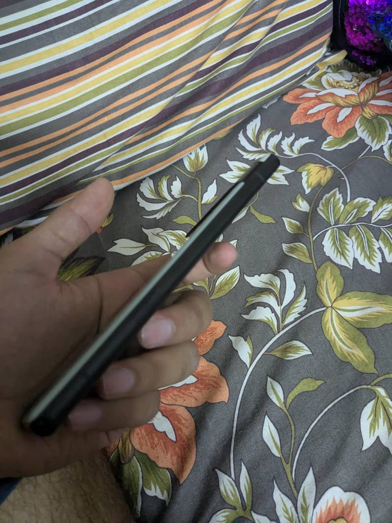 Google Pixel 6a 4