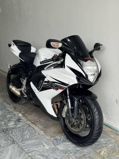 Suzuki GSX-R600 2013 Model