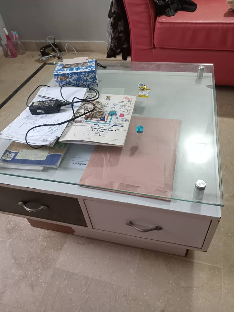Central table 0