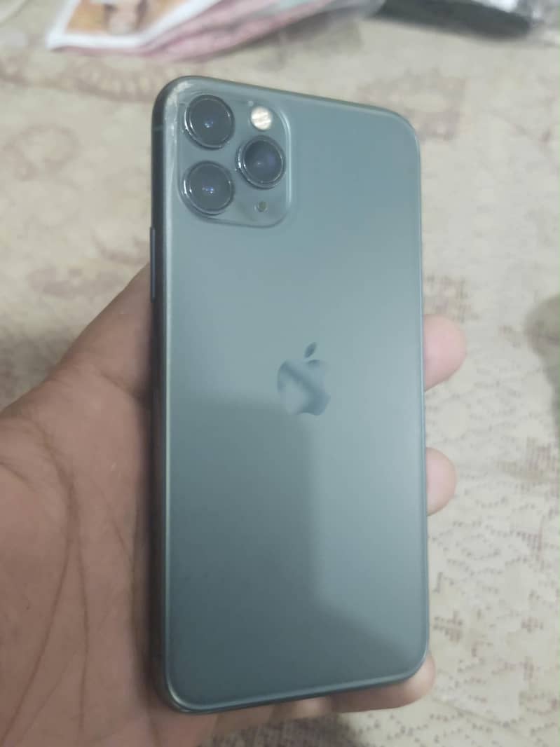 Apple iPhone 11 Pro 4