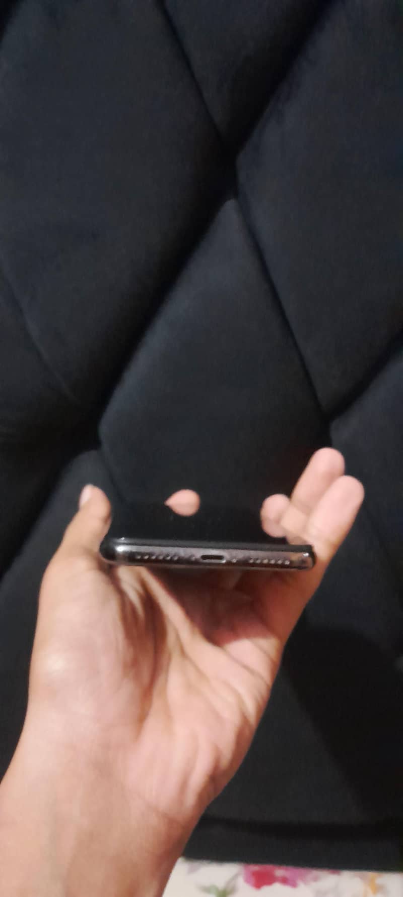 Apple iPhone X 1