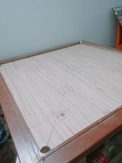 wooden carrom board - Good condition