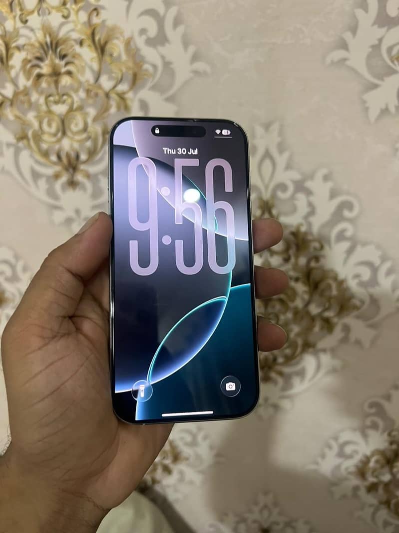 iphone 16 pro jv 3