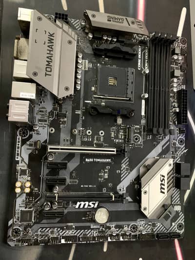 Selling my Msi b450 Tomahawk gaming motherboard perfect condition