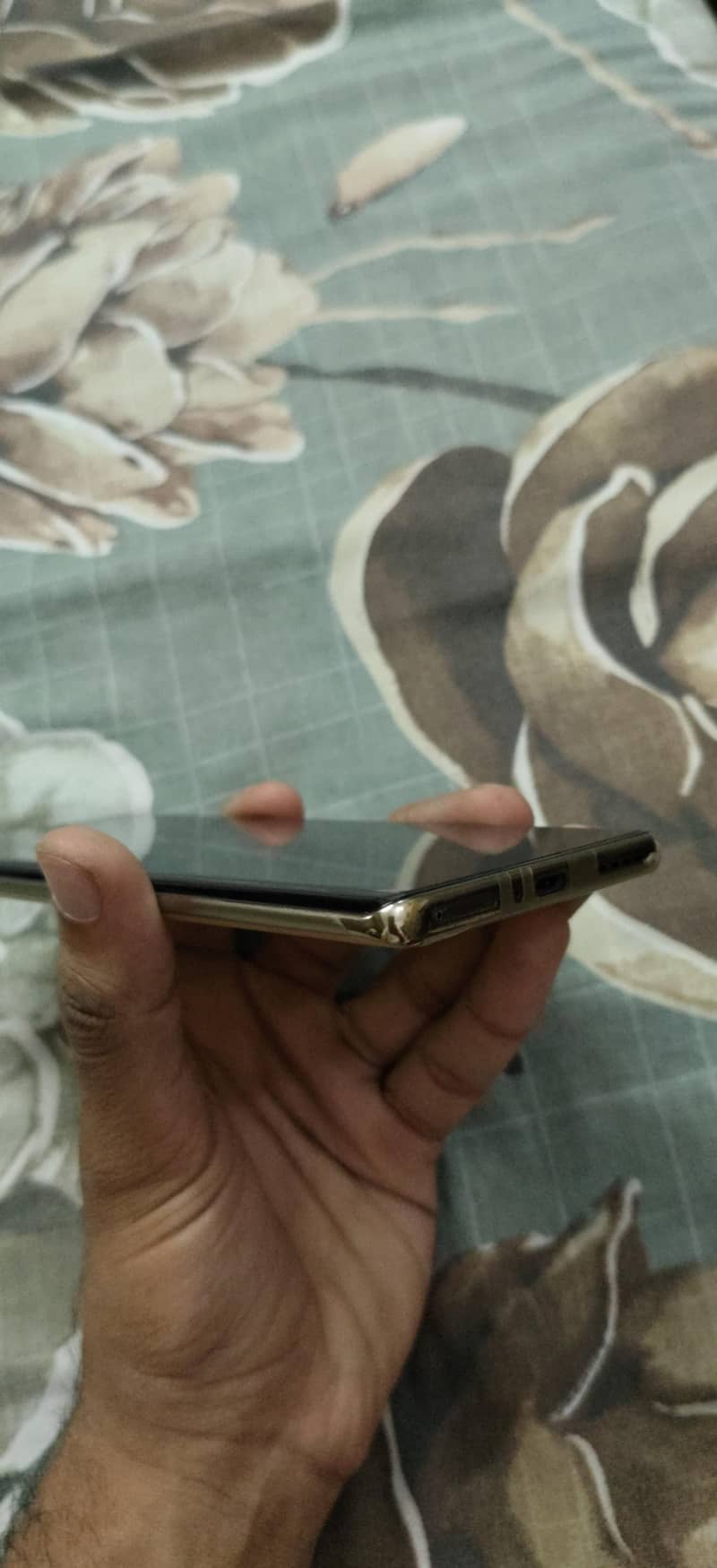 Infinix Note 40 Pro 6
