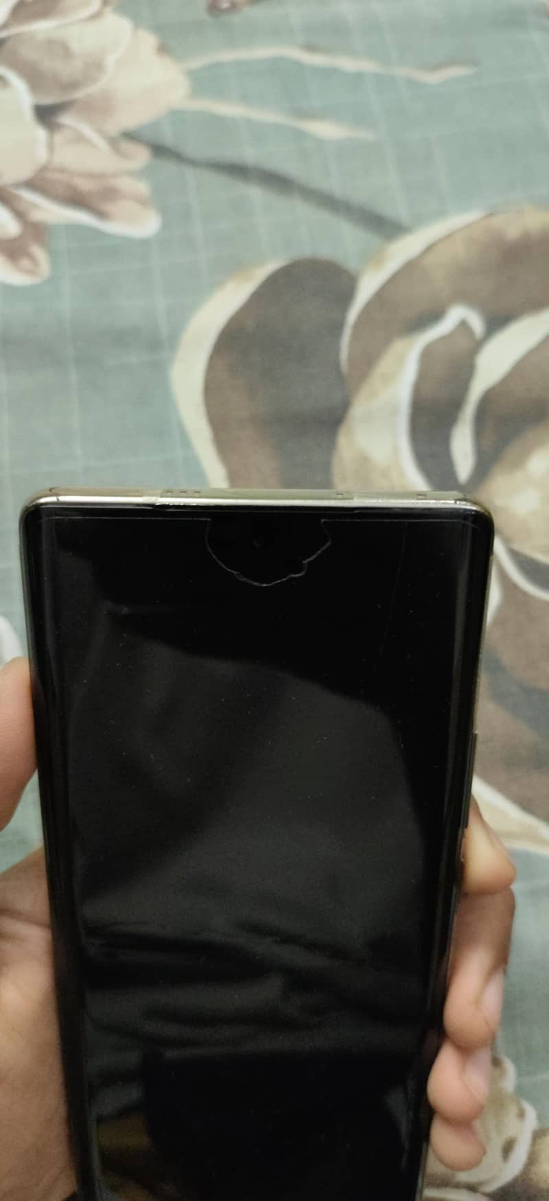Infinix Note 40 Pro 12