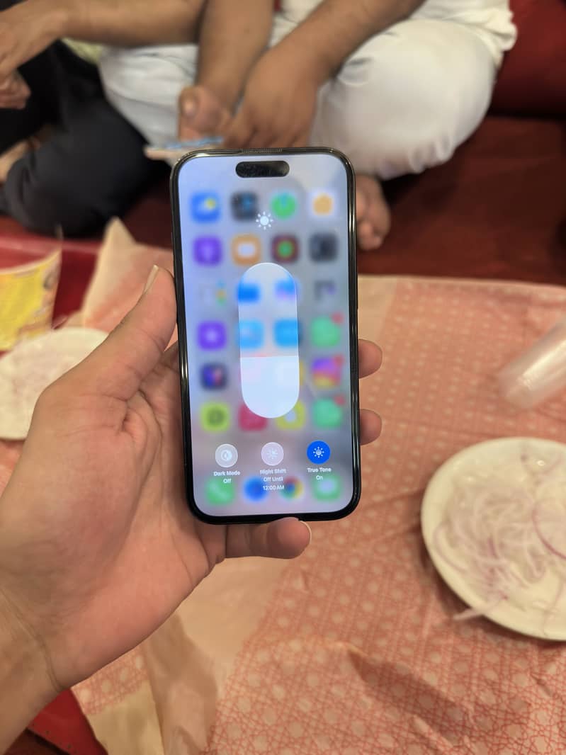 Apple iPhone 15 2