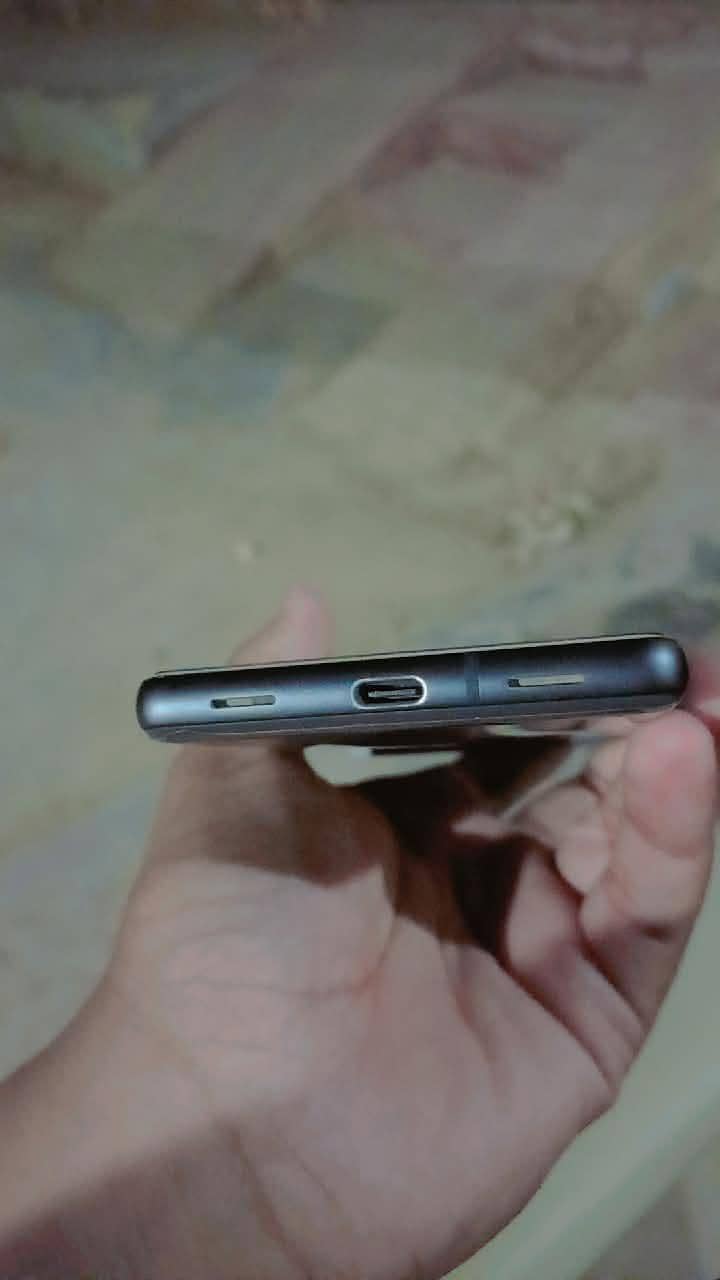 Google Pixel 7a 5