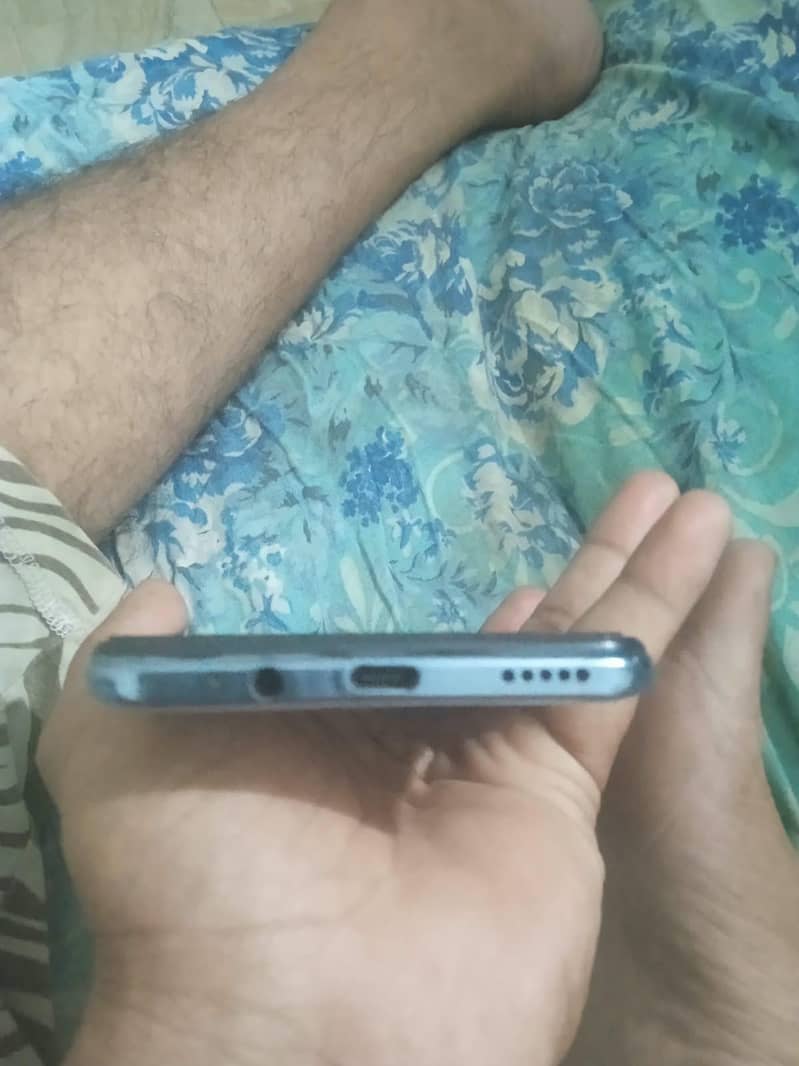 Infinix Note 8 4