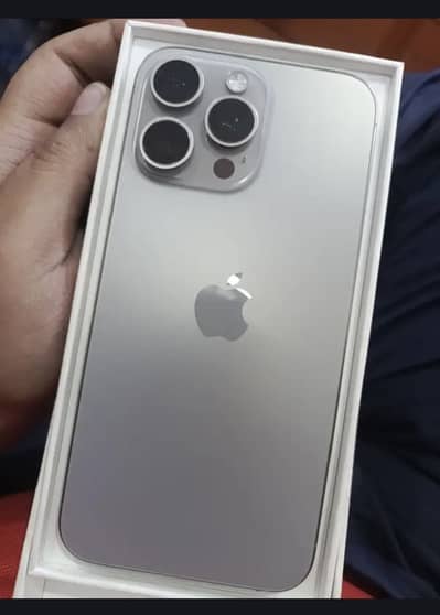Apple iPhone 15 Pro Max jv
