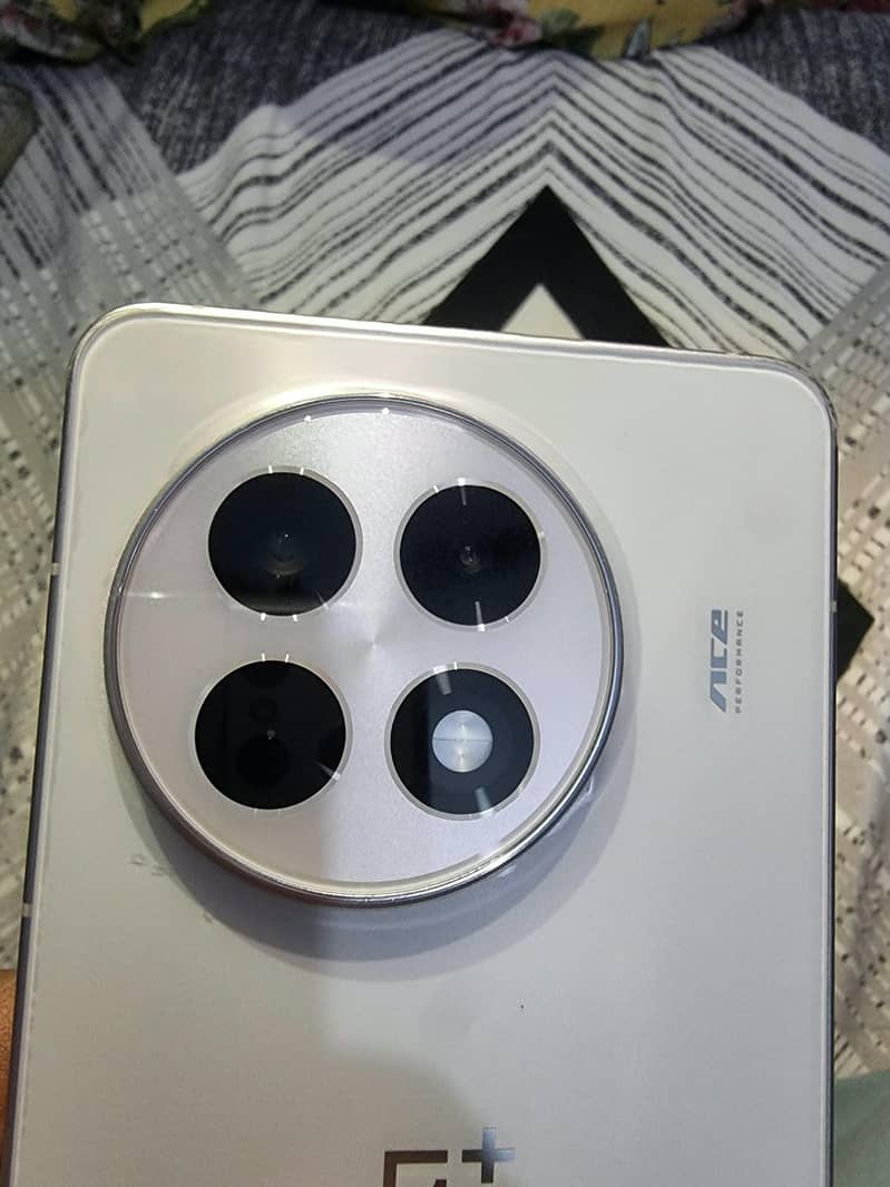 One Plus Ace 5 4