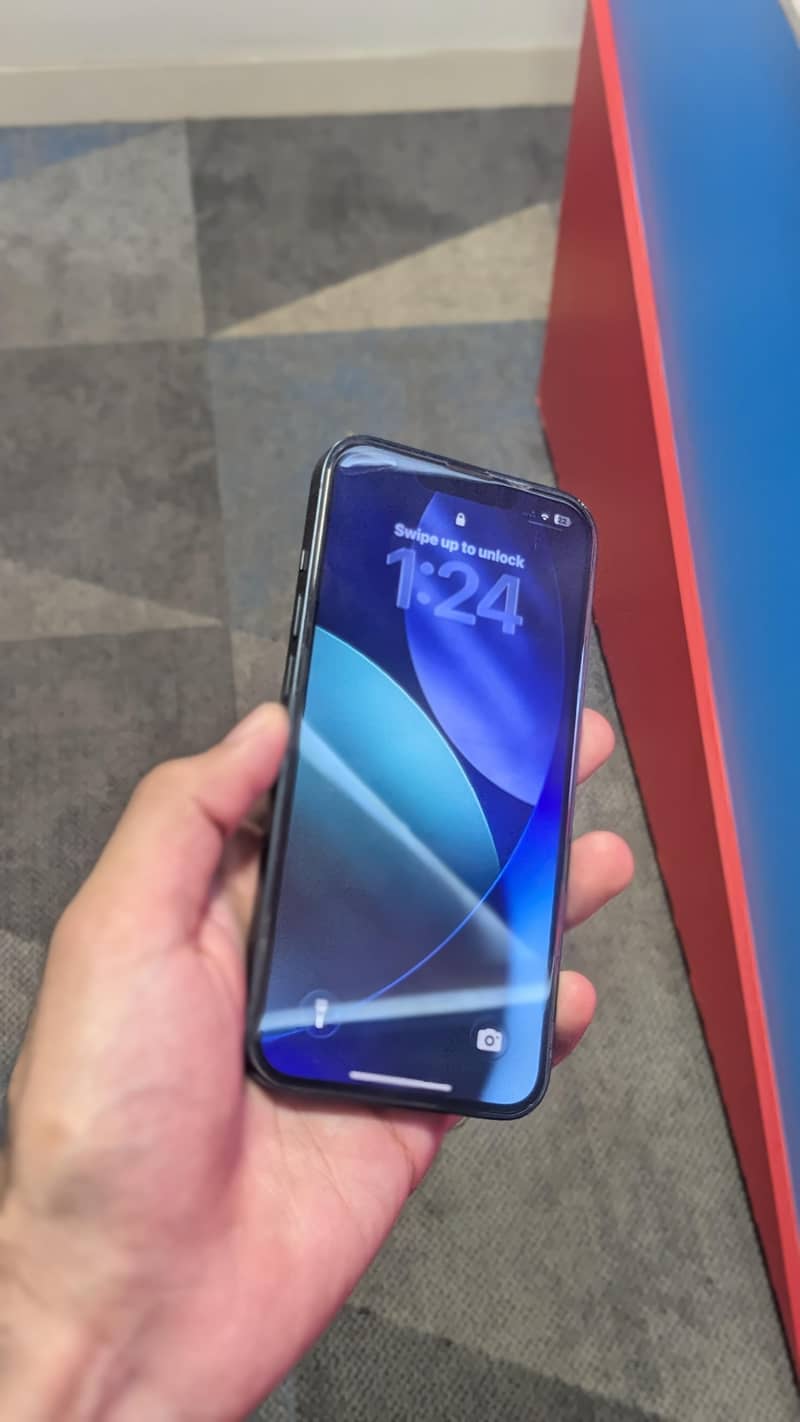 Apple iPhone 13 6