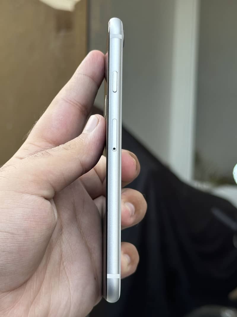 Apple iPhone SE 2