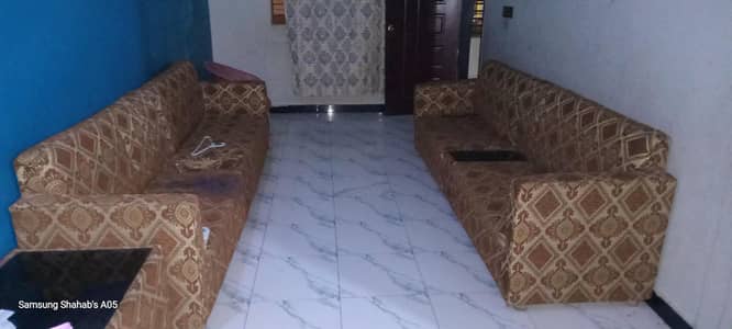 8 seater sofa set with table