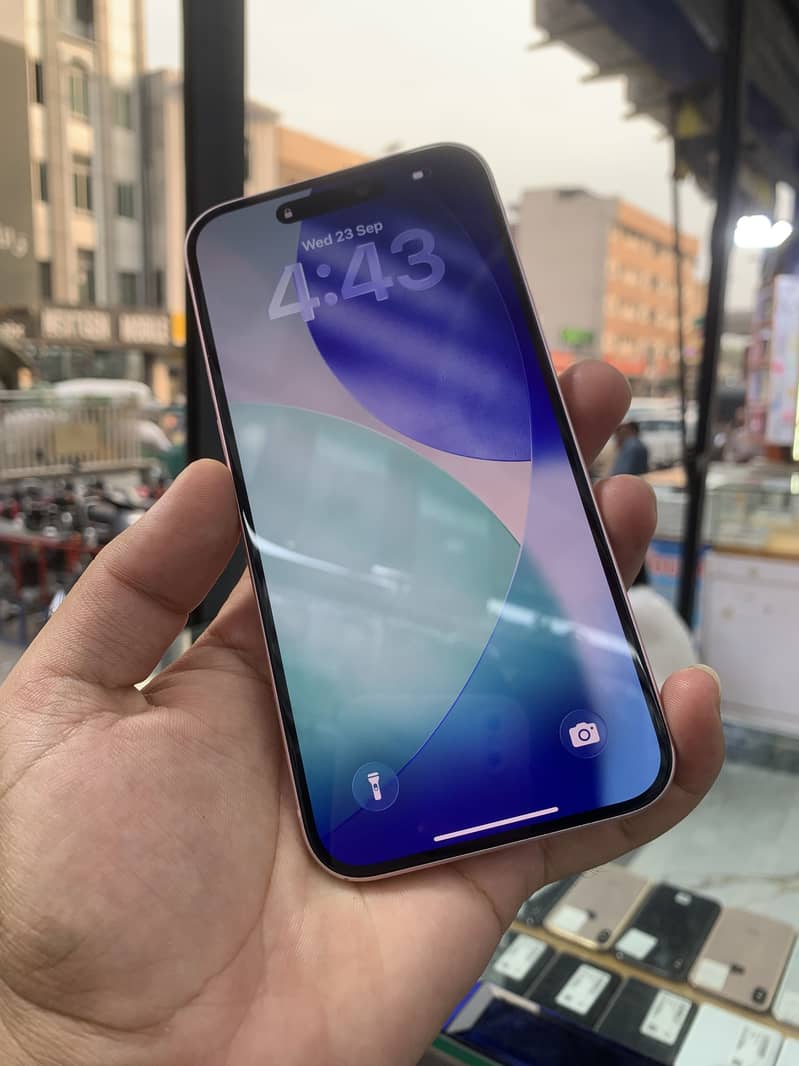 Apple iPhone 15 plus 2