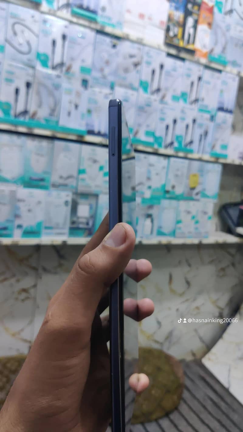 SAMSUNG TABLET 0