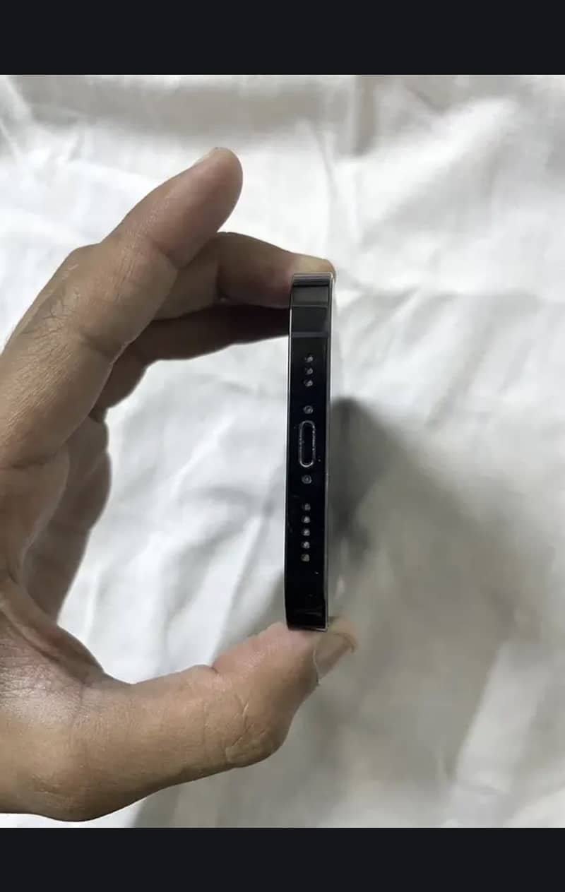 Apple iPhone 14 Pro 0