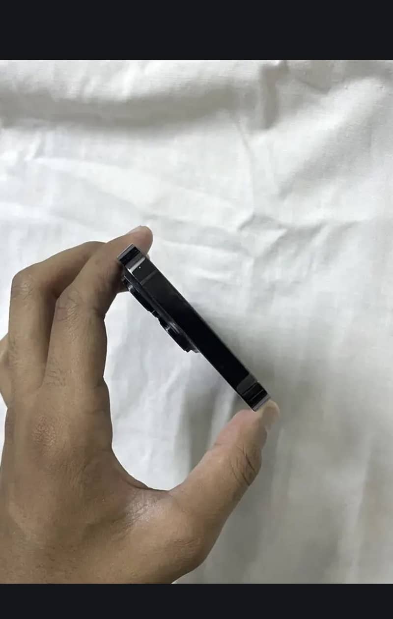 Apple iPhone 14 Pro 4