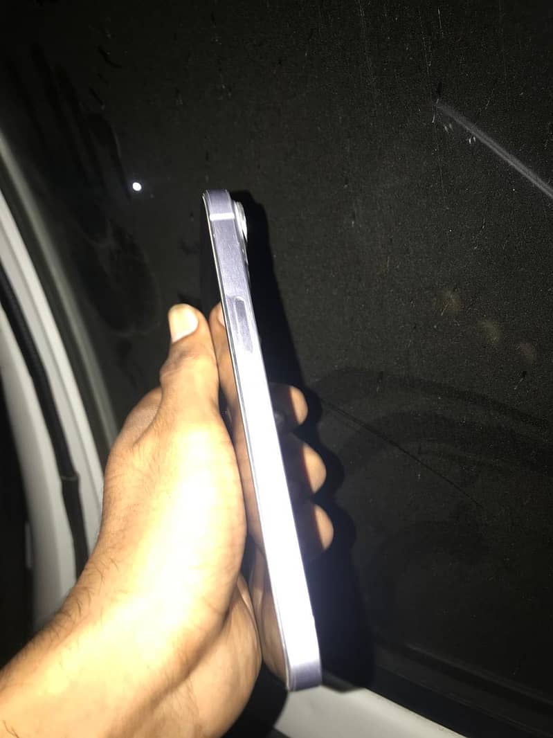 Apple iPhone 14 1