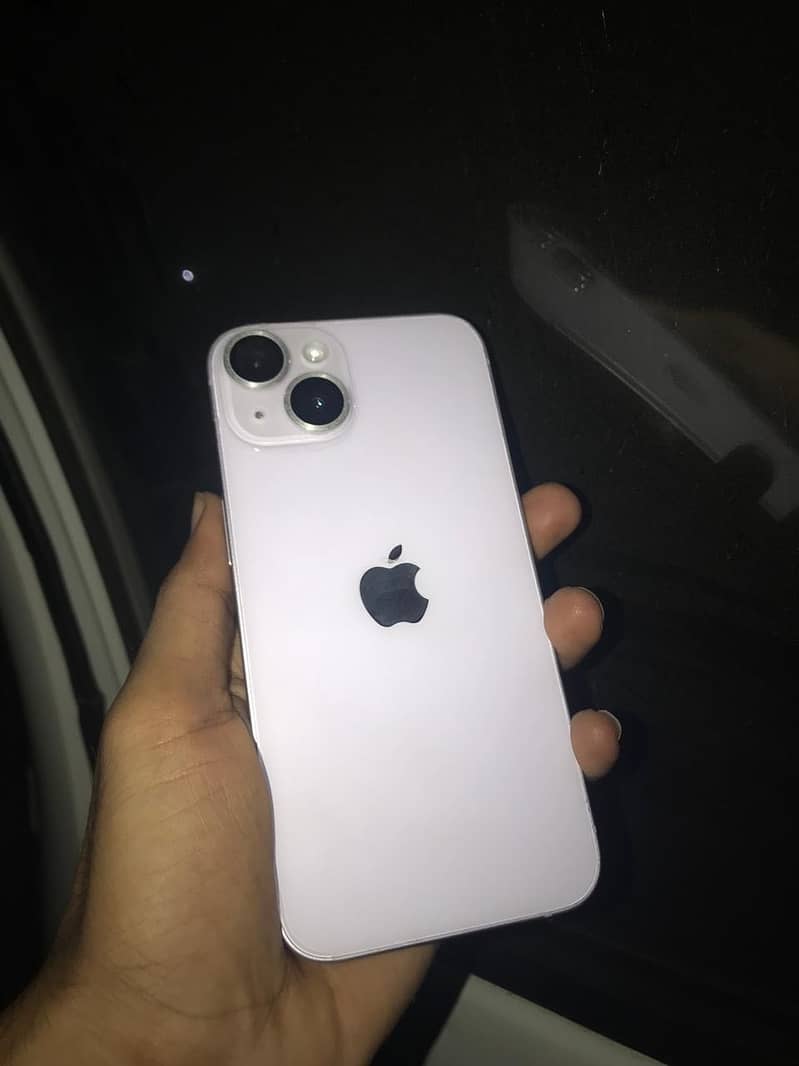 Apple iPhone 14 3